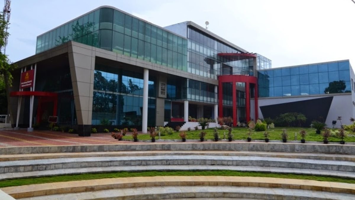 ISBR Business School
